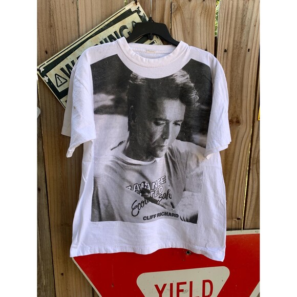 Vtg 1991 Cliff Richard From A Distance The Tour Australia anc Newzeland Tour  L - Picture 1 of 9